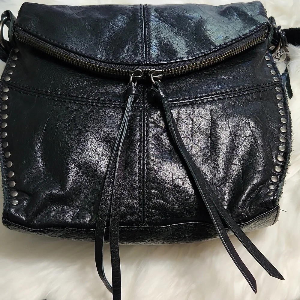 The Sak Silverlake Leather Crossbody Bag - Picture 3 of 16